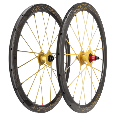 ZZYZX Laufradsatz 45 mm Aero | Tubular Schlauchreifen | 28" Disc | SRAM XDR Freilauf | Schwarz glänzend mit goldenen Speichen - RAAAD.de