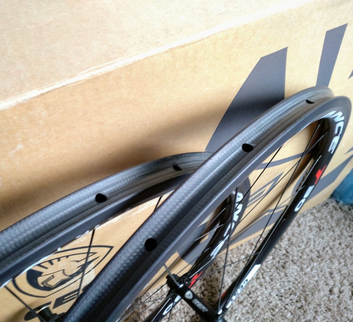 GEST Balance T30 CARBON Rennrad Aero Laufradsatz Tubular - RAAAD.de